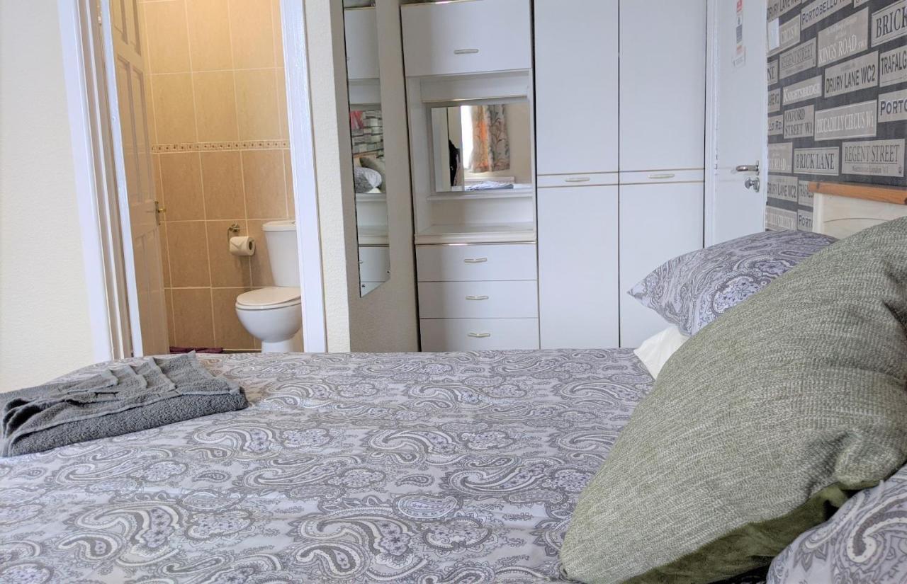 Bed and Breakfast Kirk Lea Галифакс Экстерьер фото